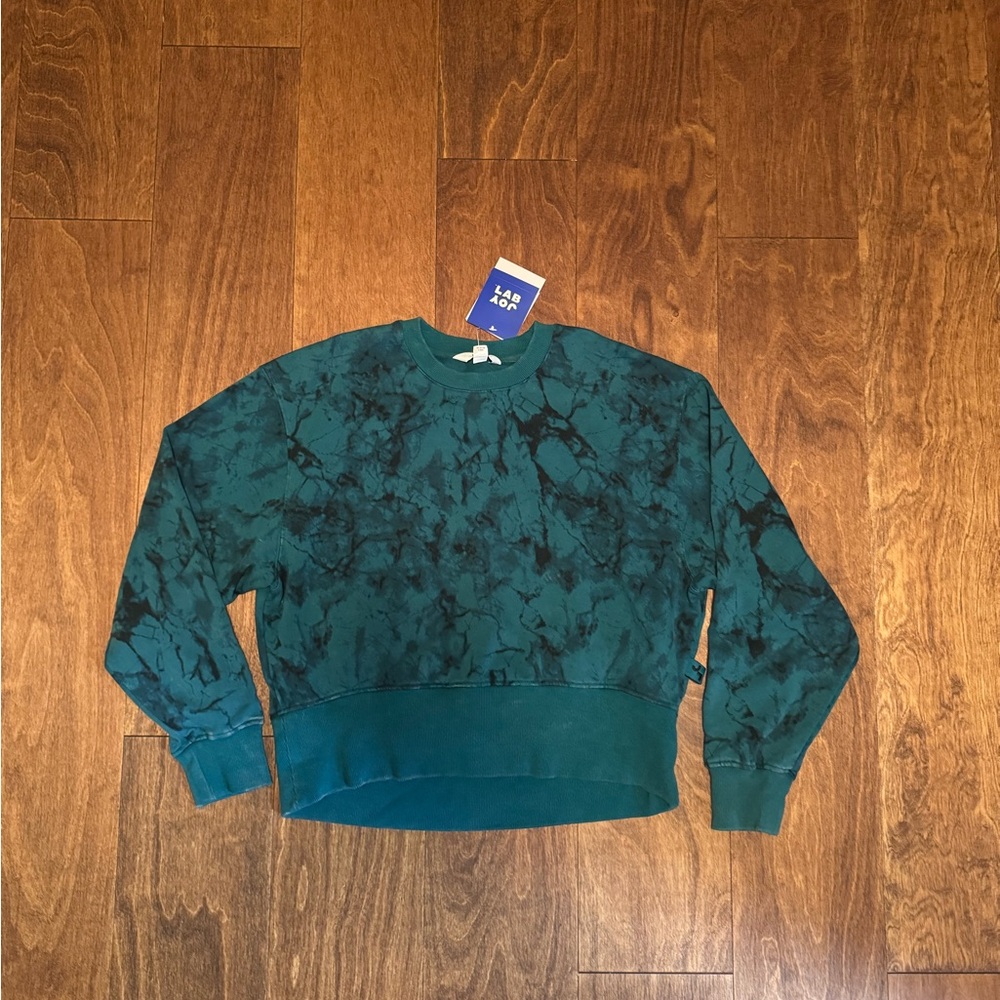 JoyLab NWT Women’s sweatshirt
NWT!
Size: XS